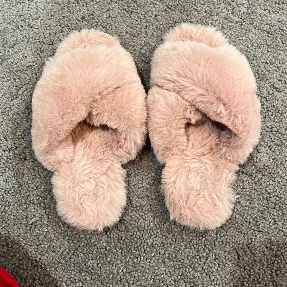 LC LAUREN CONRAD PINK SLIPPERS M(7/8)
